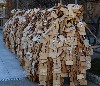 7123
